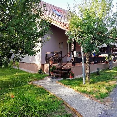 Apartman Adam Rakovica Exterior foto