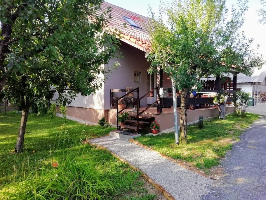 Apartman Adam Rakovica Exterior foto